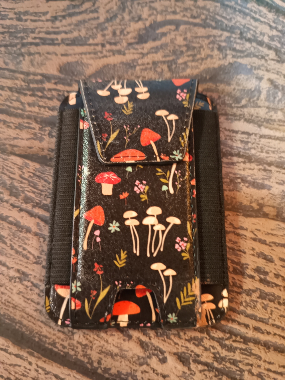 Universal Black Mushroom Pattern  Magnetic Phone Credit Card Case